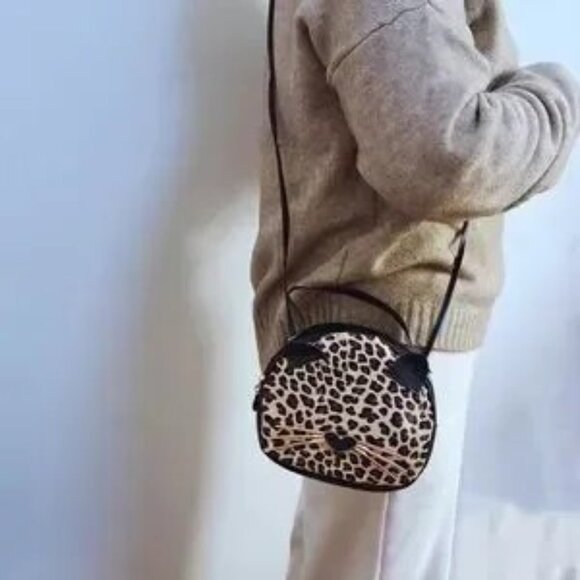 NEW  SUPER CUTE!!!  ROUND CAT BAG - Picture 3 of 5